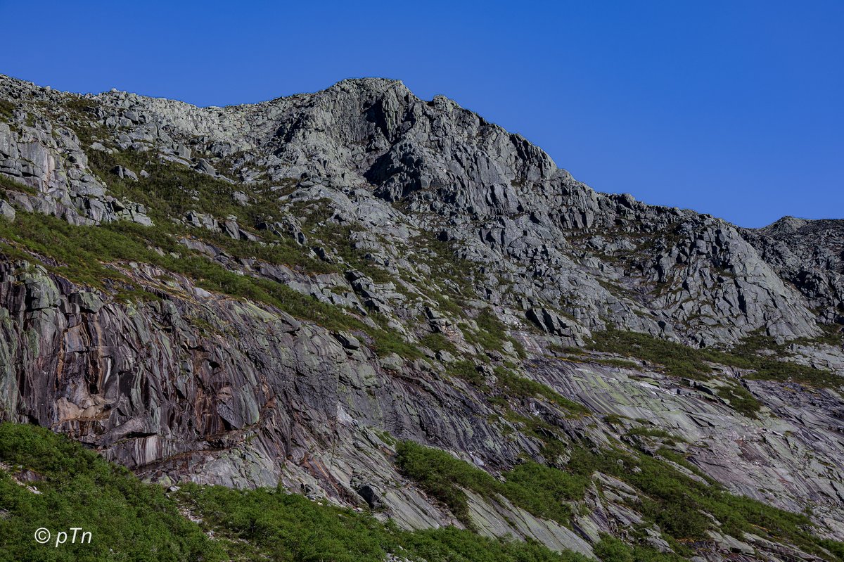 0F5A7552-2