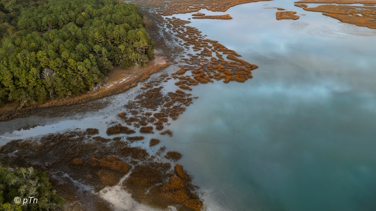 dji_fly_20251226_165800_0884_1766803762690_aeb